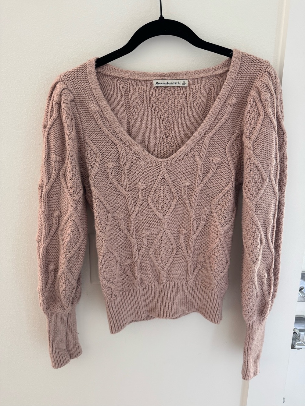 Abercrombie & Fitch Dusty Rose Cable Knit V-Neck Sweater